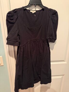 entro Black Puff Sleeve Casual Dress